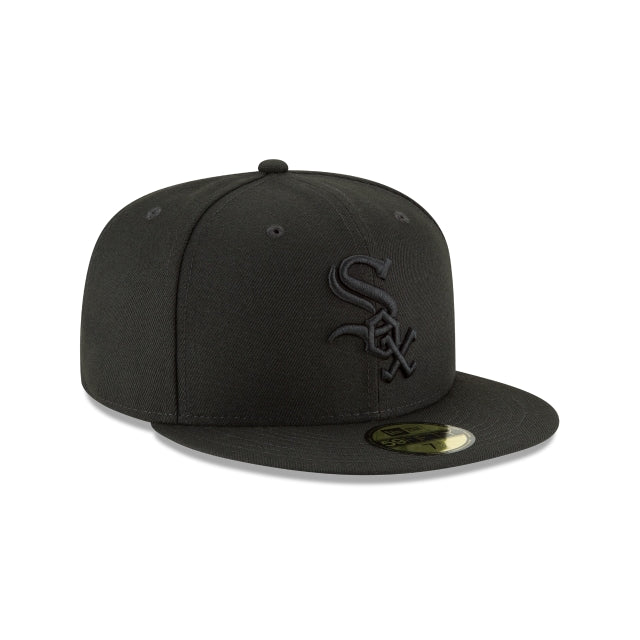 Chicago White Sox Blackout Basic 59FIFTY Fitted Hat