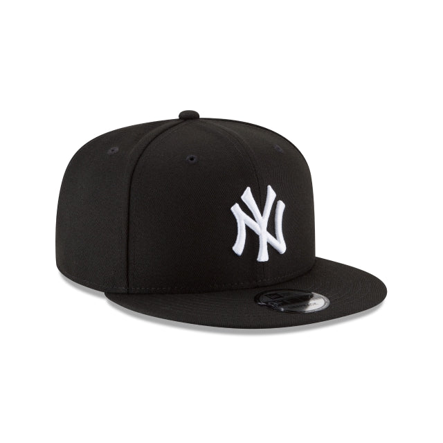 New York Yankees Basic Black and White 9FIFTY Snapback Hat